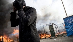 Most láthatod, hogyan tűnik el 8 ezer ember lakhelye pillanatok alatt