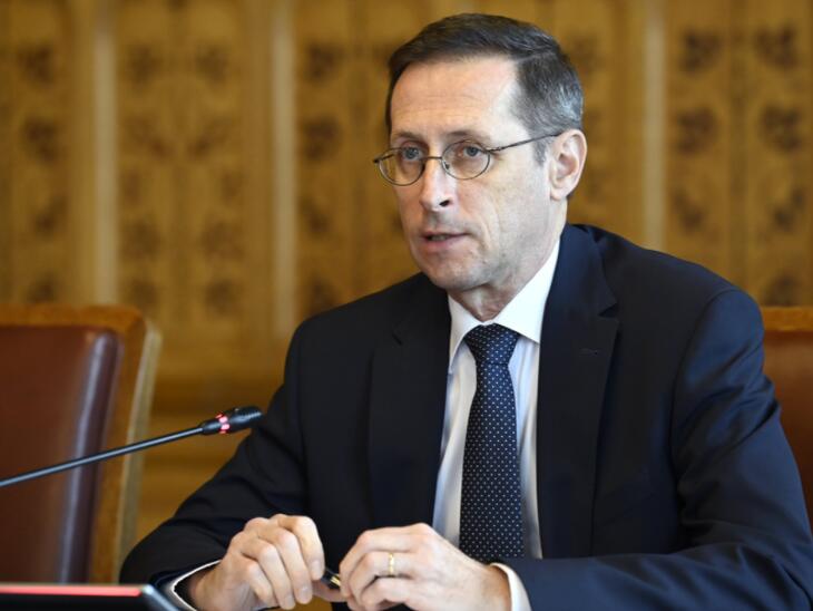 Itt az év utolsó kamatdöntése, Varga Mihályékra jövőre nagy feladatok várnak