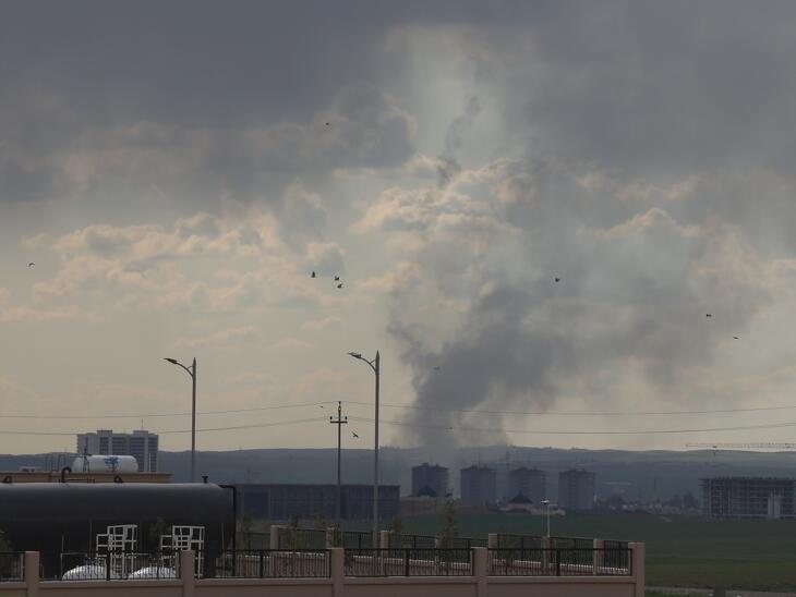 A kormány kiüríti az iraki főkonzulátust, hazahozza a katonákat