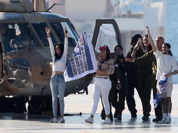 „Hitler idején sem csináltak ilyen dolgokat” – megszólalt egy kiszabadult izraeli túsz