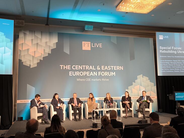 Európai bankvezér a Privátbankárnak: stratégiai hiba lenne, ha nem vennénk fel Ukrajnát az Európai Unióba  