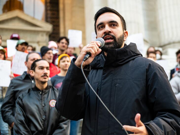 Hatalmasat nyert a demokrata Zohran Mamdani a New York-i polgármester-választáson