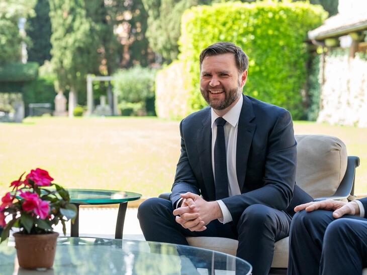 Magyarországra látogat JD Vance