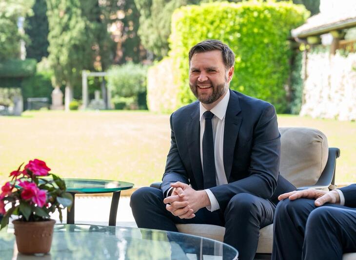 Magyarországra látogat JD Vance