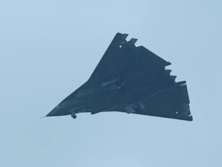 Teljesen áttervezték a kínaiak a rejtélyes szuperrepülőgépüket?