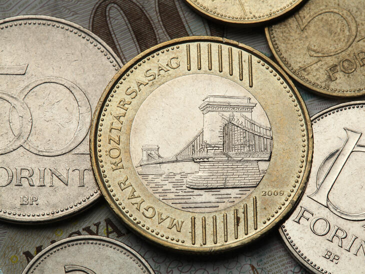 A forint jó hangulatban kezdi a hetet