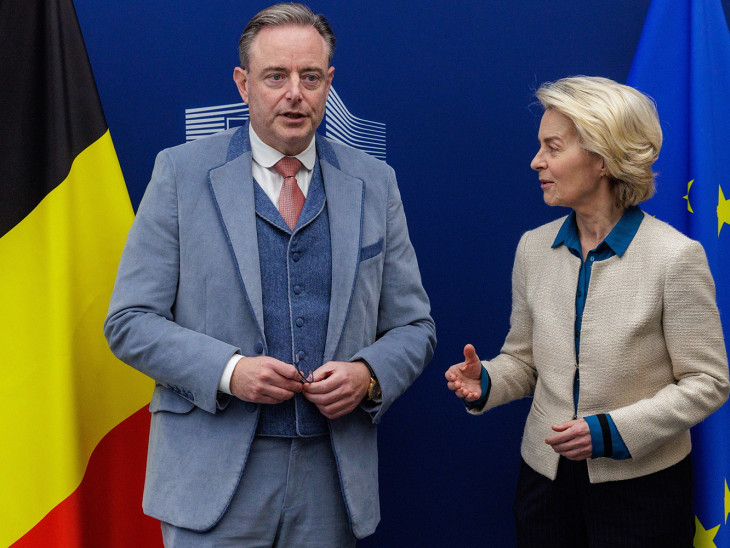 Már jogi lépésekkel is fenyegetik Ursula von der Leyent az orosz vagyon ügyében