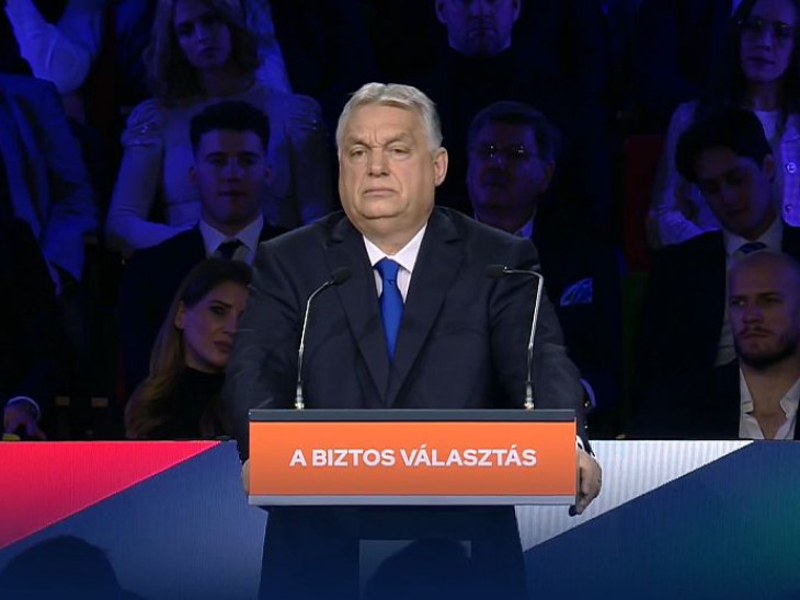 „A putyinozás primitív” – ezt üzente Orbán Viktor a szombati évértékelőn