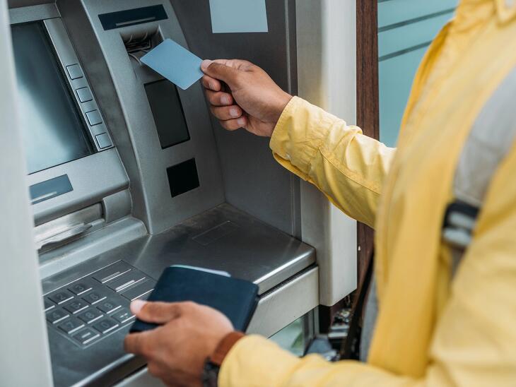 Igazából nem is vehetünk fel több pénzt vasárnaptól ingyenesen?