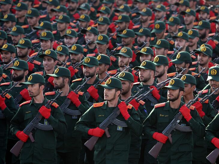 Meghátrált Irán – mégsem lőnek a szorosban