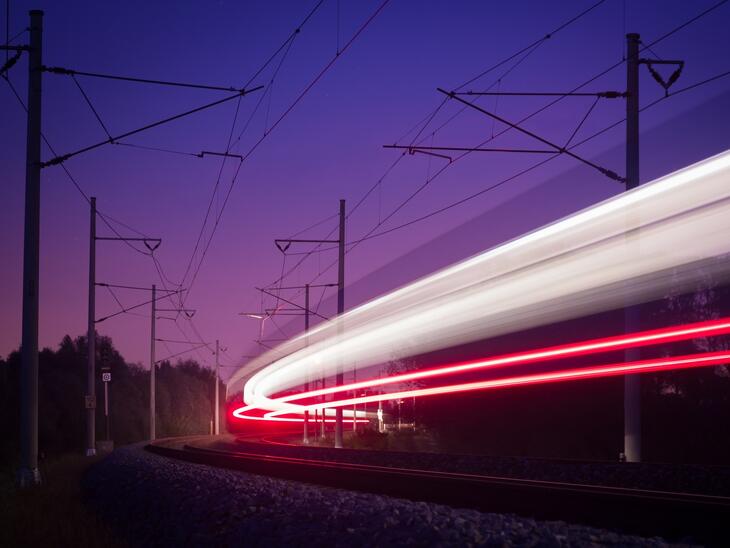 Háromnapos sztrájkba kezdenek a mozdonyvezetők, nem közlekednek majd a vonatok Spanyolországban