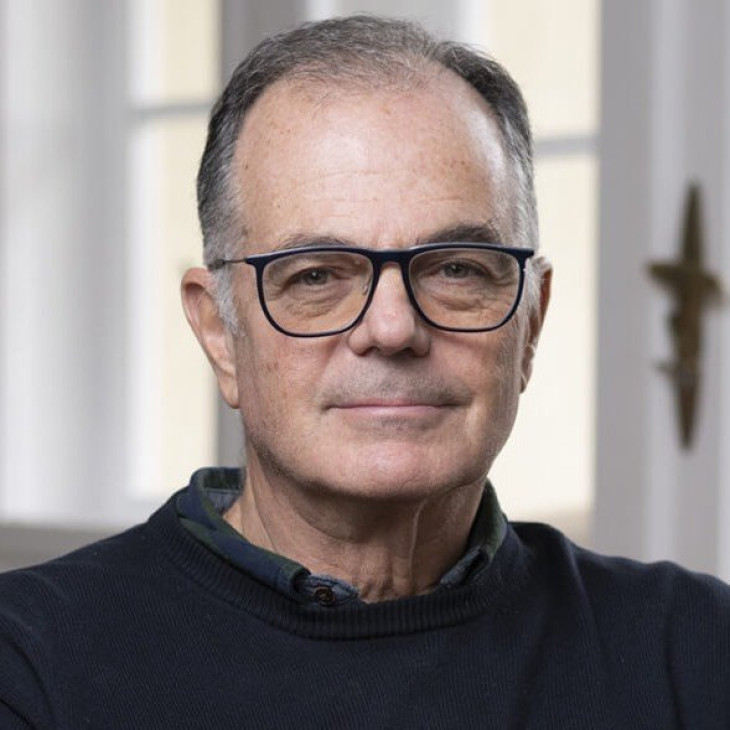 Mitől is véd Trump pajzsa? Ma délután Simor Andrással beszélgetünk a Klasszis Klub Live-ban