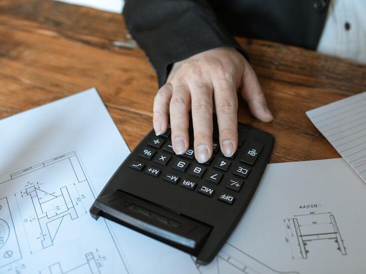 Egyre nagyobb a verseny a személyi kölcsönöknél – melyik a legjobb ajánlat?