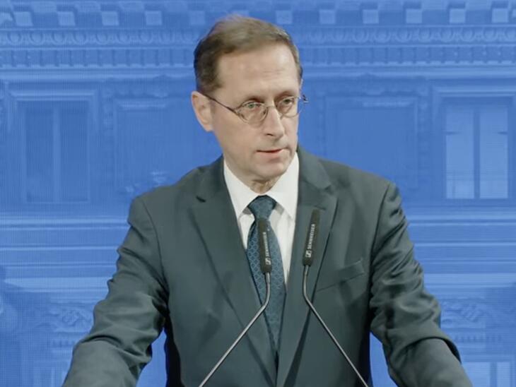 Hogyan döntenek ma Varga Mihályék?