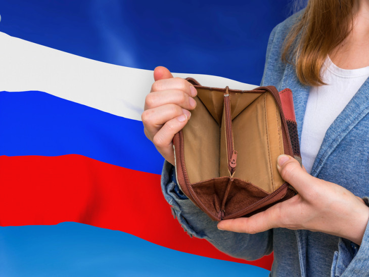 „Lejárt szavatosságú termékeken élek, gyümölcsöt nem veszek” – mondja egy orosz lakos