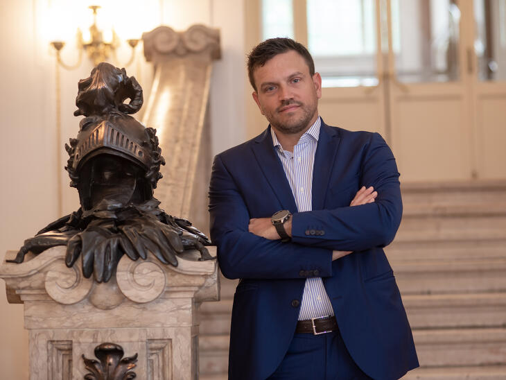 Korábban soha nem látott elköteleződés kell a magyar euróhoz – Interjú 