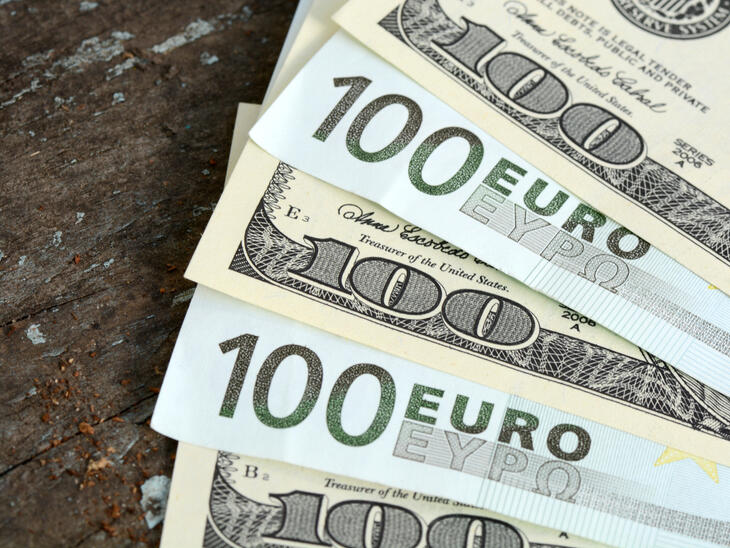 Kanyarodott egyet a forint