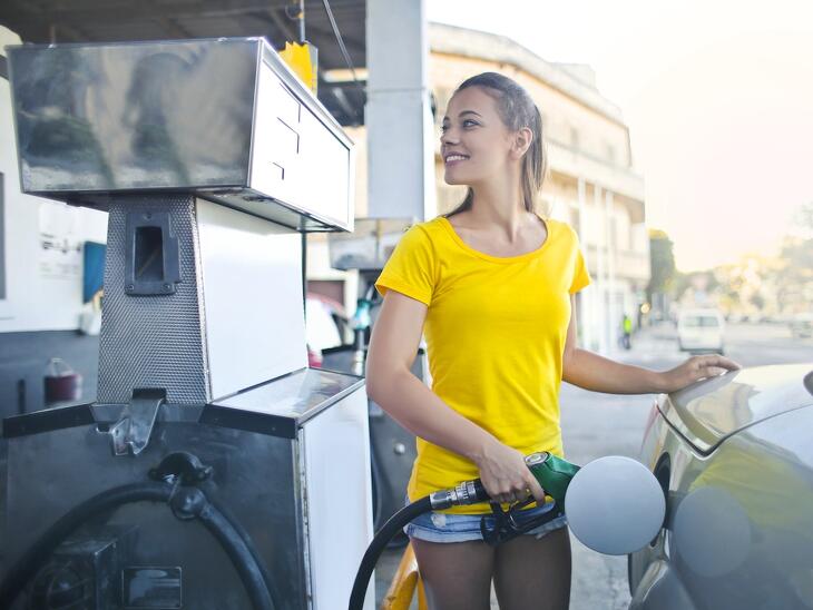 Jó hír az autósoknak, kellemes meglepetéssel várják őket a benzinkutakon