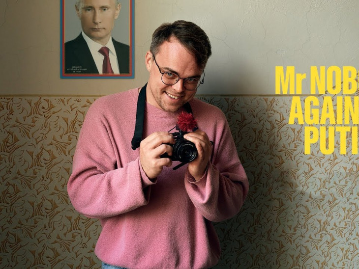 Filmet forgatni egy még élő diktátorról elég merész ötlet – igaz, nem példa nélküli