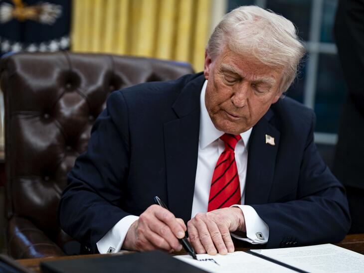 Mi lesz ebből? Trump tollat ragad