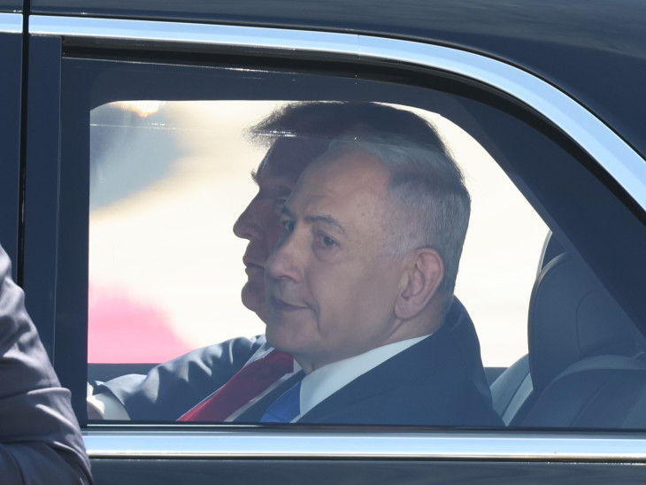 Áll a bál Washingtonban: kiért harcol az Egyesült Államok Iránban?