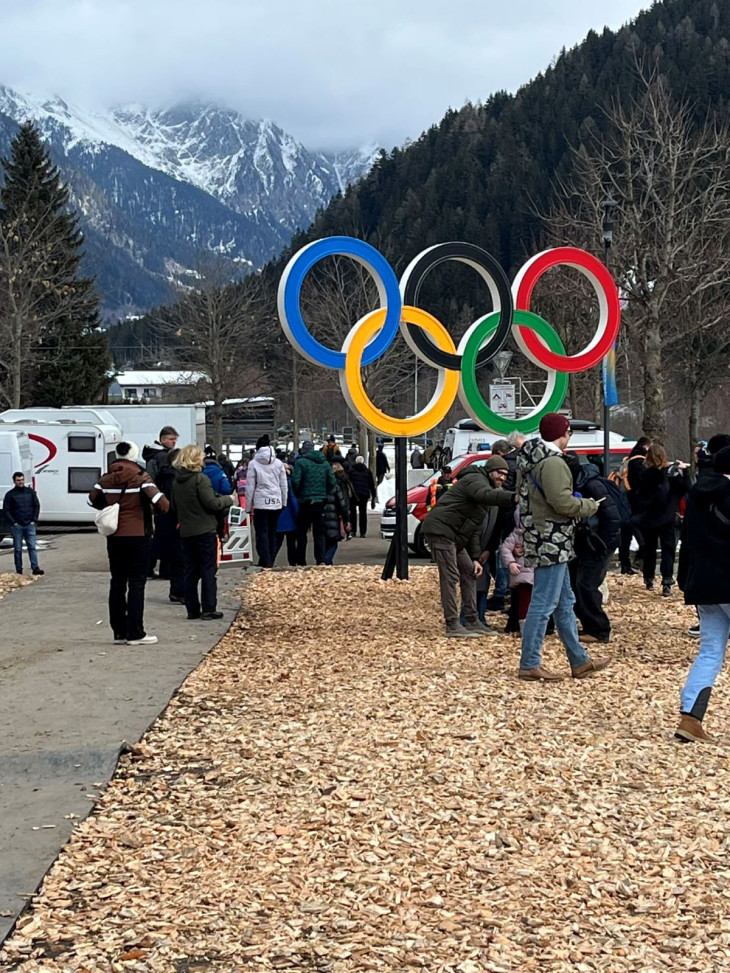 Síelés helyett téli olimpia és Hitler Sasfészke