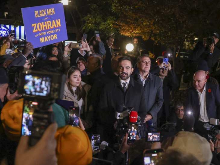 Indul a választás: egy amerikai kommunista lehet a tüske Trump oldalában? 