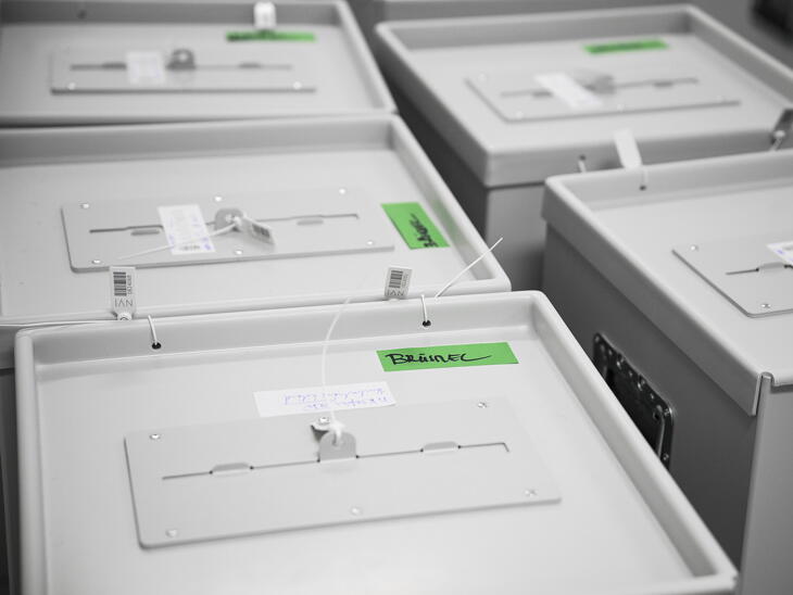 Itt a végeredmény a listás helyekről