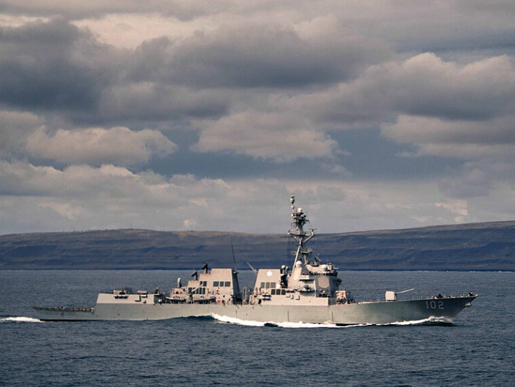 Nagyon sötét jövő felé hajózik az amerikai haditengerészet