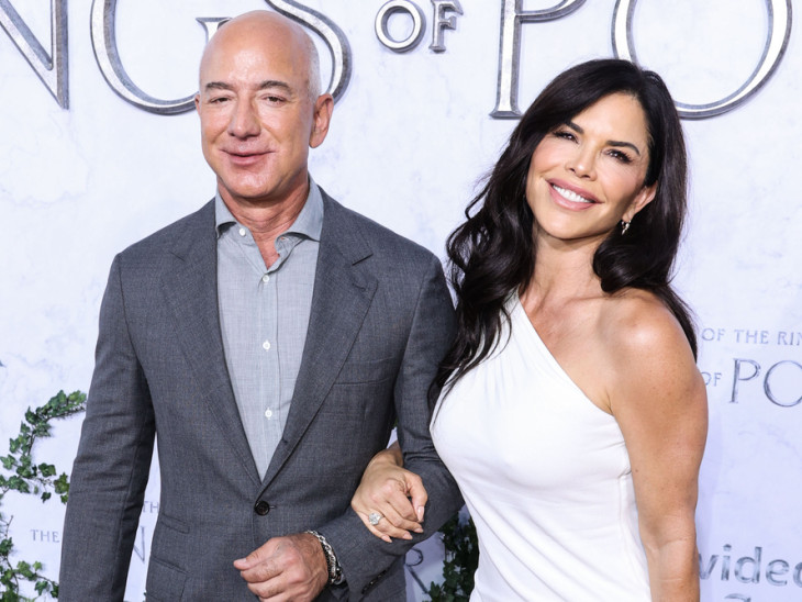Jeff Bezos meg akarja vásárolni a Vogue-t a feleségének? 