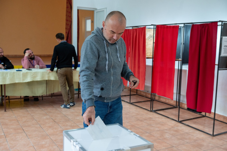 Főpolgármesterből elnök – megvan a román választás végeredménye