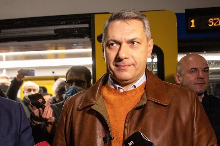 Lázár János nem bírt a saját párttársaival