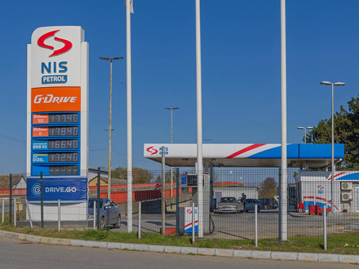 Vége: leáll a szerb kőalajfinomító