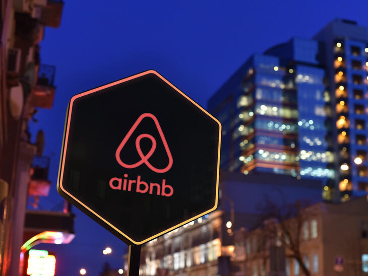 Terézváros lecsapott, és a kormány pallosa is ott lebeg az Airbnb felett