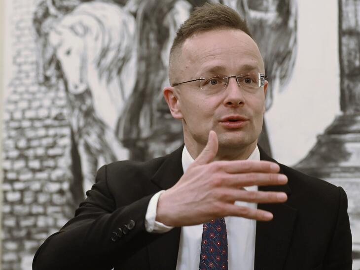 Megint áll a bál Kijev és Budapest között: bekérették a nagykövetet   