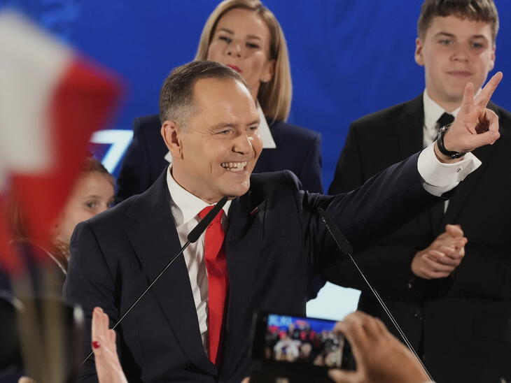 Kemény üzenet érkezett Varsóból Orbán Viktornak Putyin miatt