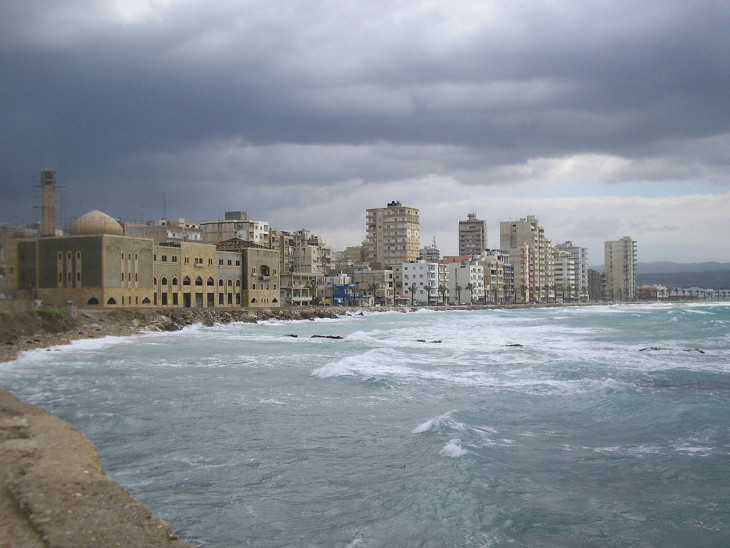 Többen ellenállnak Izrael parancsának a libanoni Türoszban