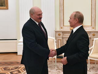 Tényleg belekényszerül Lukasenko Putyin háborújába? Reagáltak az oroszok
