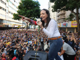Caracasban készített kép María Corina Machado venezuelai ellenzéki vezetőről, aki 2025. október 10-én megkapta az idei Nobel-békedíjat. 
