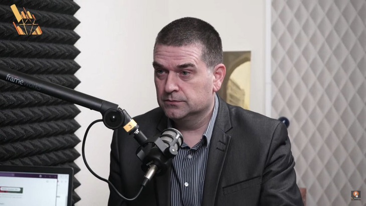 A főigazgatói poszt egy átmeneti állapot