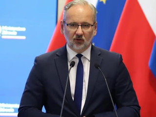 A nyílt tucán hagyták helyben a volt lengyel egészségügyi minisztert