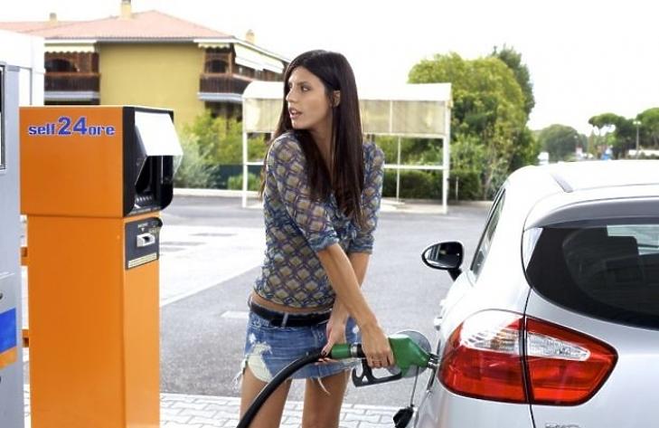 Meghökkentő, mennyivel olcsóbb lesz a tankolás