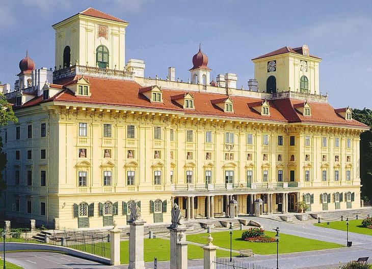 Az Esterházy birodalom, ma - Virágzó turisztikai nagyvállalat Burgenlandban 