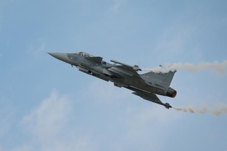Saab JAS-39 Gripen típusú vadászgépe - tökéletes eszköz lenne Ukrajnának? Fotó: Depositphotos 