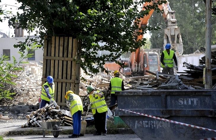 Óránként 1200-ért melóznak a magyar munkások