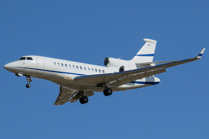 Ilyen a sólyom, a Dassault Falcon 7x, melynek szárnyán a miniszterelnök Moszkába repült