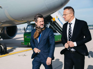 Szijjártó Péter Isztambulban is gondol az amerikaikra