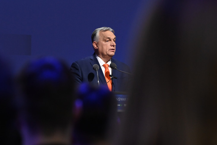 Orbán Viktor miniszterelnök beszédet mond a XXI. Század Intézet és a Mathias Corvinus Collegium Sikeres magyar elnökség 2024 - Esély az Európai Uniónak című budapesti konferenciáján 2025. január 20-án