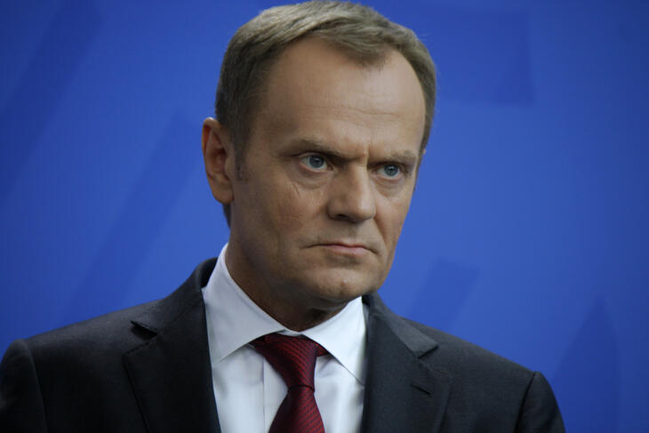Donald Tusk lengyel kormányfő szigorú védelmi politikát folytat