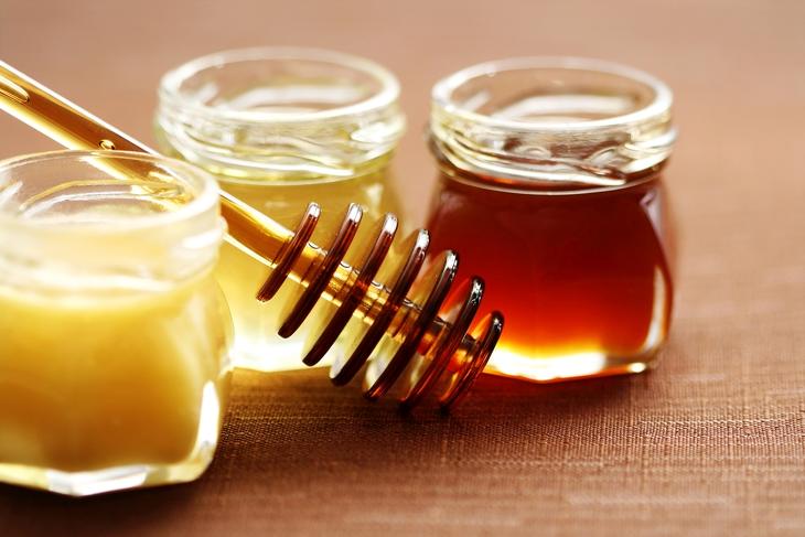 Annyi hamis mézet találtak, hogy át kell írni a Magyar élelmiszerkönyvet
